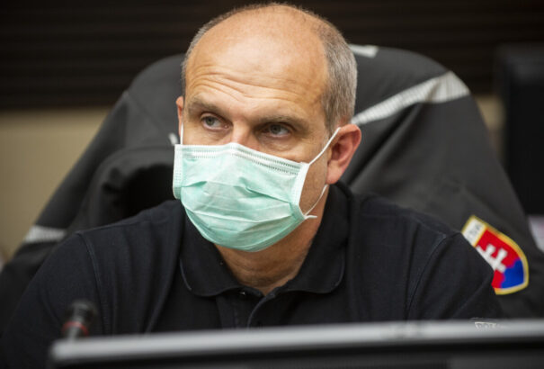 A belügy már nem fizeti Lučanský testőrét és sofőrjét