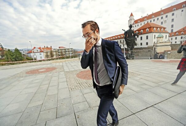 Krajčí: A Covid-19 elleni háborút még nem nyertük meg