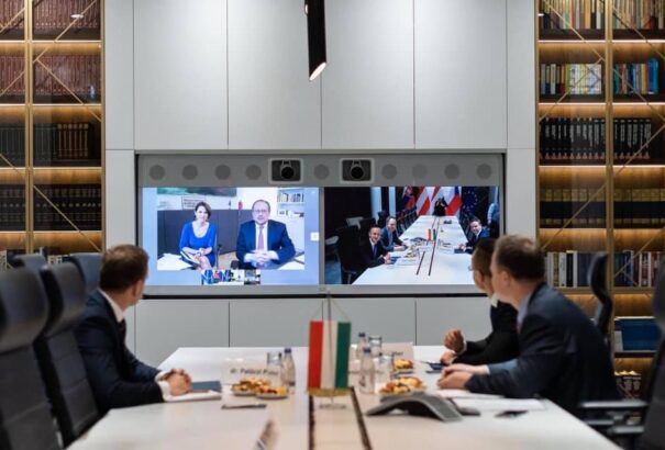 Szijjártó a határnyitásról: A kölcsönösség biztosítására alkalmas döntéseket hamarosan mi is megtárgyaljuk