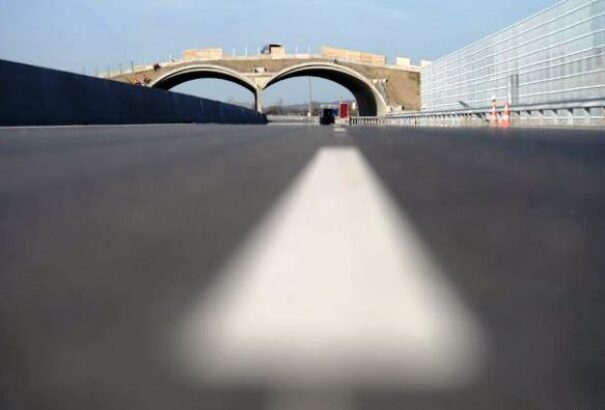 A rendőrség vád alá helyzete a D4R7 két vezetőjét. A Csallóköz védett területein szennyezték a környezetet