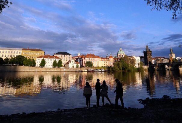 Bevezették az intelligens karantént Csehországban