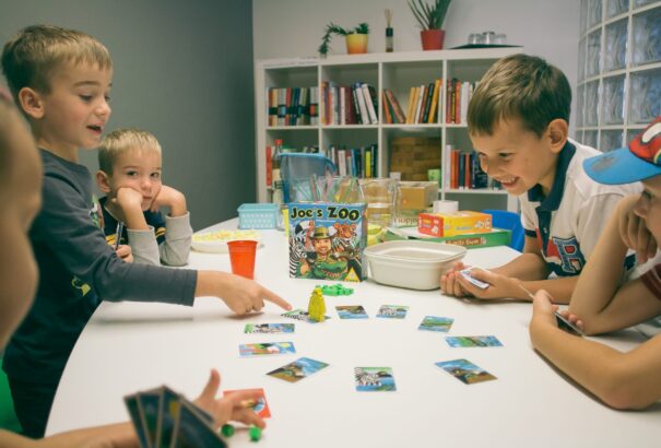 Koronavírus felmérés: A gyerekeket leginkább az zavarja, hogy nem láthatják a barátaikat
