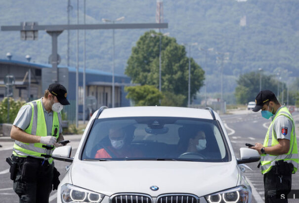 A bergi határátkelőn keresztül eddig több mint 80 személy vonult házi karanténba