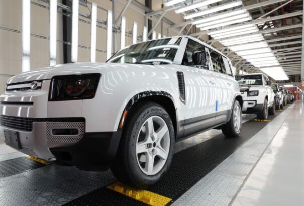 Hétfőtől újraindul a gyártás a nyitrai Jaguarban