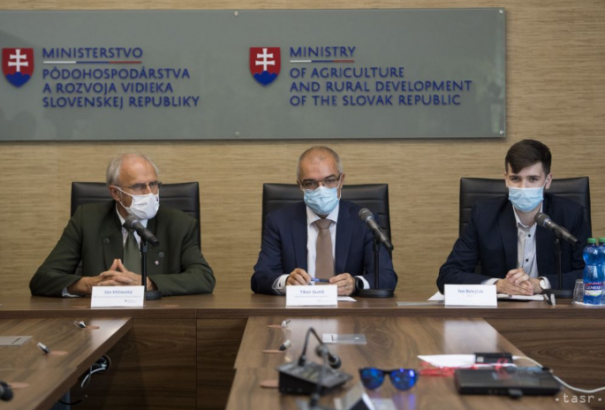 Mičovský: Az erőszakos gazdákat kizárjuk a mezőgazdasági támogatási rendszerből