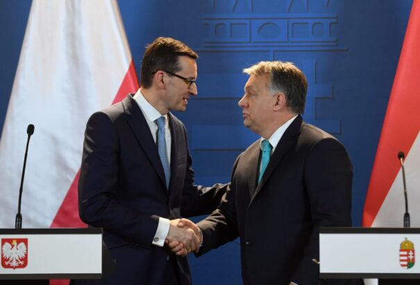 Orbán Viktor levele a lengyel kormányfőnek: a világjárvány idején is jól vizsgázik a visegrádi együttműködés