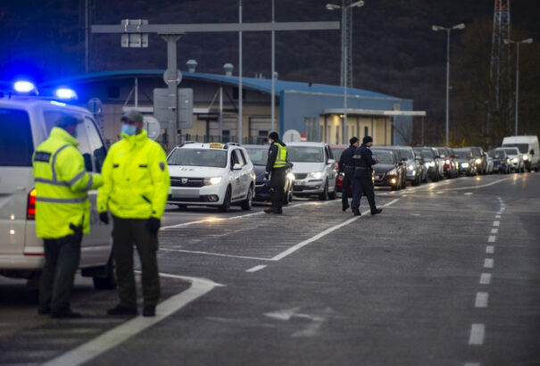 Június közepétől átjárhatóvá válnak Szlovákia, Magyarország, Csehország és Ausztria közös határai