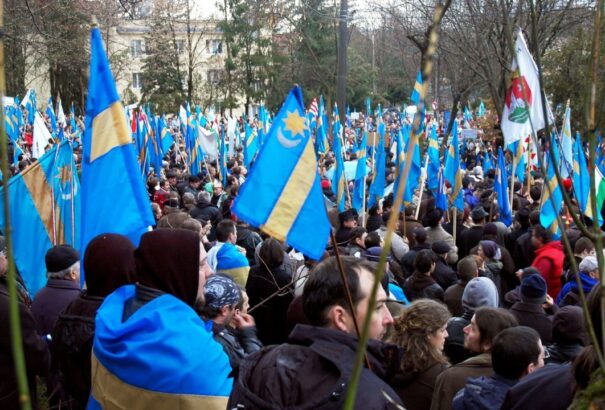 SZNT: 22 ezer aláírás elveszett a nemzeti régiókért indított kezdeményezésnél