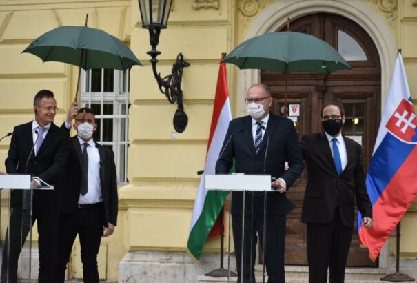 Fontosabb az osztrák nyugdíjasok átpelenkáztatása, mint az elszakított magyar családok egyesítése?