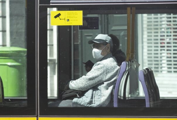 Koronavírus: Német kutatók szerint a maszkviselés negyven százalékkal csökkentette a járvány terjedését