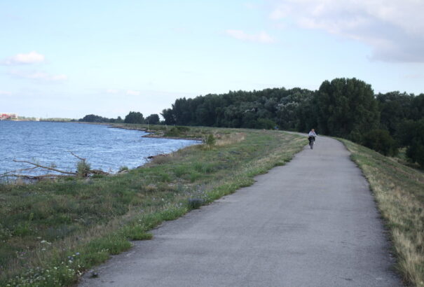 Bővülő kerékpározási lehetőségek és pihenőhelyek a Galántai járásban