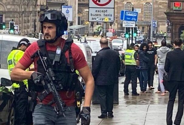 Újabb halálos kimenetelű késeléses incidens történt Nagy-Britanniában