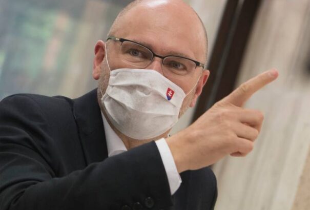 Sulík: Ha az elárusítónőknek vasárnap a családjukkal kell lenniük, akkor délelőtt a kocsmákat is zárjuk be