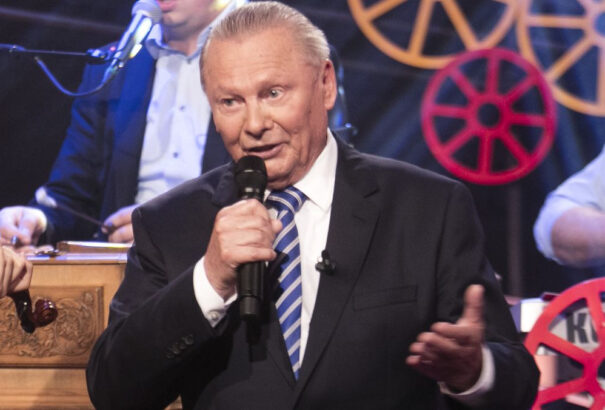 Rudolf Schuster volt szlovák államfő nótára fakad a Dankó Rádióban