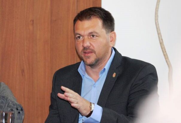 Feszty Zsolt a Körképnek: Ez a dekadencia kora. Rossz a csapat, nincs kiért kimenni a pályára