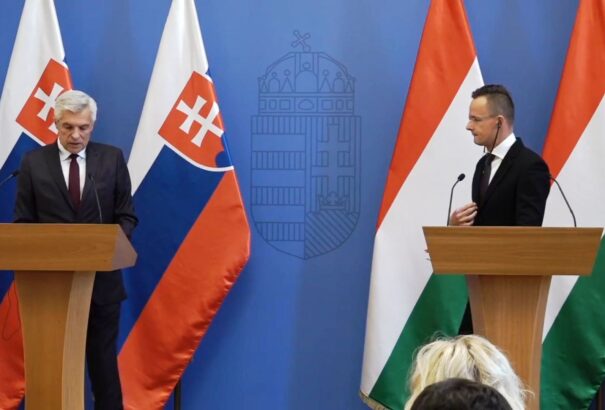 Szijjártó: Gesztusnak értékeljük Matovič Trianonnal kapcsolatos meghívását. Korčok: Ami egyeseknek trauma, az másoknak a szabadság kezdete