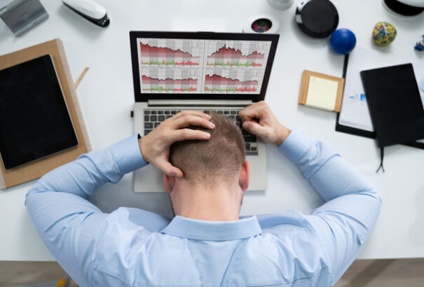 Ez egyre rosszabb lesz: 10 százalékos recessziót jósolnak a pénzügyi elemzők