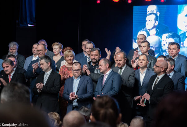 A memorandum margójára – a felvidéki magyar politikai „elit” dilemmája: lenni, vagy nem lenni