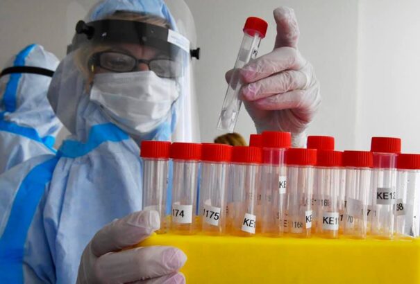 Koronavírus Szlovákiában: közel ezer tesztből nyolc lett pozitív szombaton