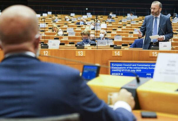 Az Európai Parlament folytatja a drámázást – ultimátumot fogalmaztak meg a tagállamokkal szemben