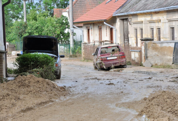 Több tízezer eurónyi támogatást osztott szét a Nagyszombat megyei krízisalap
