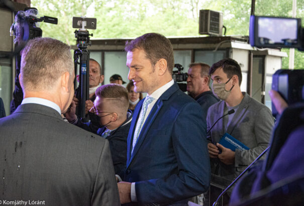 AKO-felmérés: Az OĽANO továbbra is az élen, az MKP és a Most-Híd 3 százalék alatt