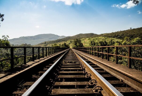 A Szlovák Vasúttársaság hazai kirándulásra motiválja a polgárokat. Tíz vonalon 44 szezonális vonatot iktat be