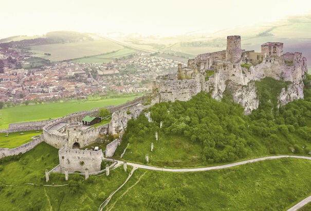 A kulturális miniszter szeretné megnyitni a krasznahorkai várat és felújítani a szepesi várat