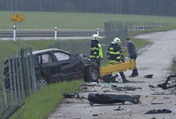 „Hatalmas a korrupció az utakon” – a csehek monopóliumot szereztek a szlovákiai utak felett