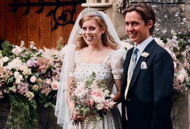 Menyegzőn járt II. Erzsébet királynő (Képek)