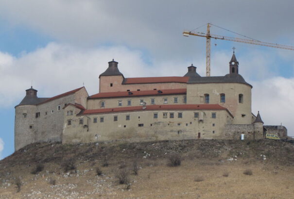 Krasznahorka várának felújítása ihatja meg a koronavírus miatti spórolás levét