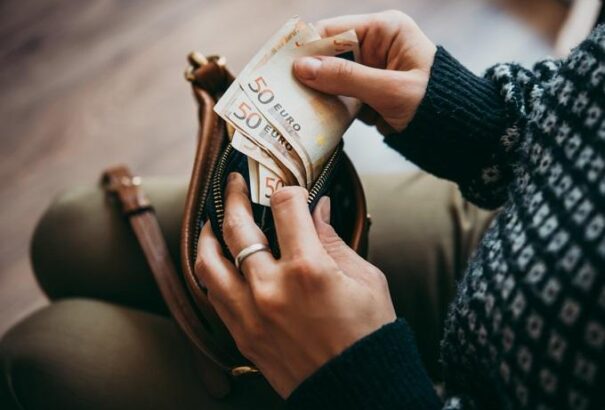 Fizetés-összehasonlítás: Ennyi az átlag bruttó bér az egyes kerületekben