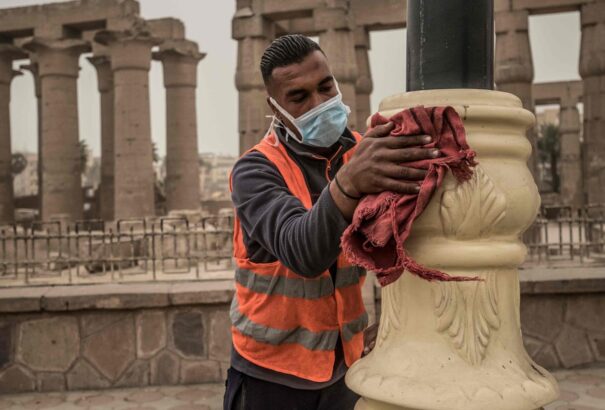 Szeptember 1-jétől minden Egyiptomba utazó turistának negatív koronavírus-tesztet kell felmutatnia
