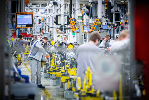 Recesszióban vagyunk, de a vártnál kisebbet bukott a szlovákiai gazdaság a második negyedben