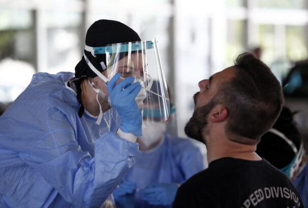 Koronavírus Szlovákiában: hétfőn 16-tal emelkedett a fertőzöttek száma