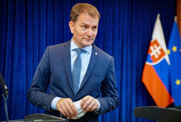 A kritikahullám után Matovič bejelentette, hogy az élvonalban dolgozó orvosok mégis kapnak az 50 milliós jutalomból