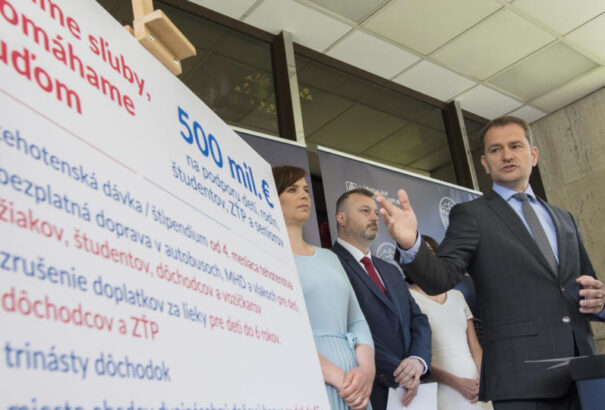 Felmérés: A Matovič-kormány öt intézkedése közül a 13. nyugdíjat tartjuk a legkevésbé fontosnak