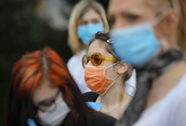 Felmérés: A szlovákiai polgároknak több mint az ötöde úgy véli, hogy lesz második hullám