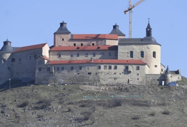 Krasznahorkán járt a kulturális miniszter – „Sok a munka és nagyon kevés az idő”