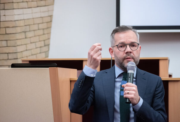 Taktikáznak a németek, egyelőre nem akarják lezárni a Magyarországgal szembeni hetes cikkely szerinti eljárást