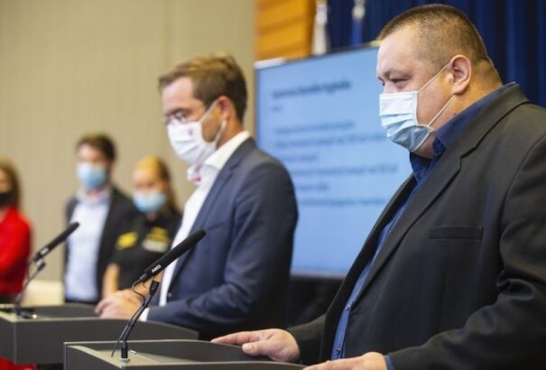 Koronavírus: A szlovák egészségügyi miniszter és az országos tisztifőorvos is karanténban van