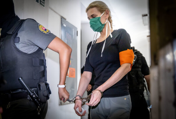 Jankovská fia megváltoztatta a családnevét és ügyvédjelöltként járt be az édesanyjához a börtönbe