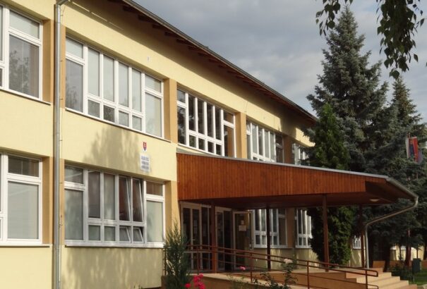 Megjelent a koronavírus a csábi magyar alapiskolában is, több napra bezárják az intézményt