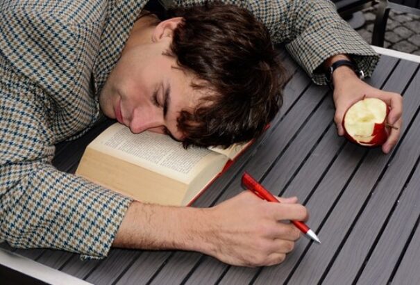 Megtalálták az idegsejtet, amely meghatározza, hogyan alszunk