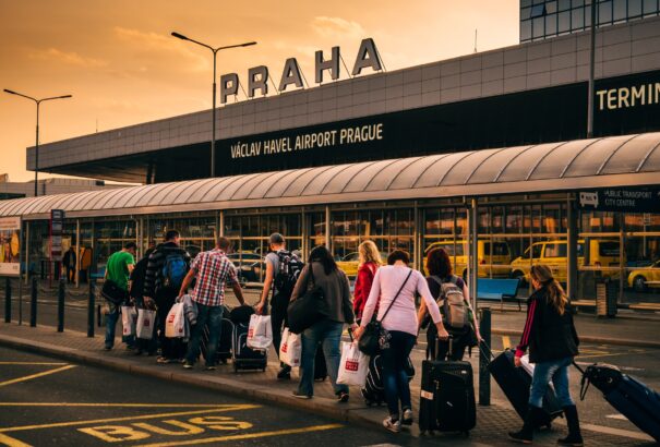 Csehországban új szabályok vonatkoznak a maszkviselésre és a karanténra