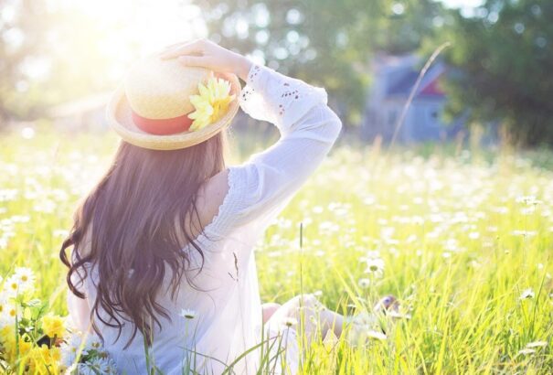 Meleg, fülledt idő és délutáni zivatarok várhatók