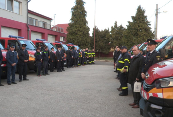 Új tűzoltóautókat kap Galánta és a Csallóköz