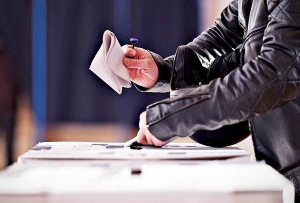 Választás 2022 – Hét országos pártlistát jelentettek be a határidőig