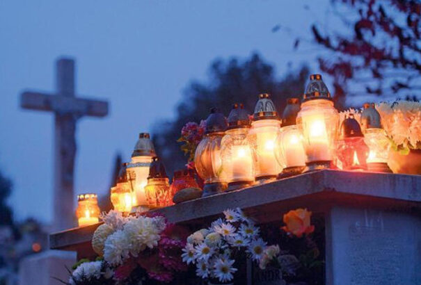 Mindenszentek ünnepe: Molnár Tamás atya mindenszentek és halottak napi gondolatai