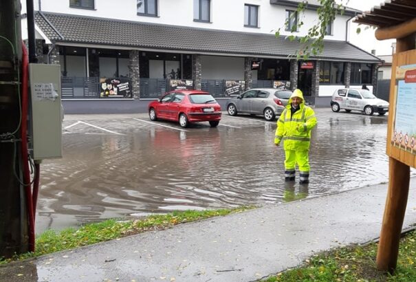 Esővíz-áradat. A Csallóközben is harcolnak a vízzel – Képekkel